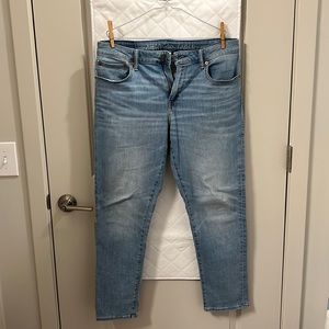 American Eagle Airflex+ Athletic Jeans; 33x30